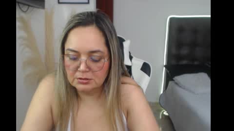 Snapshot of samy_vsn chatting on 09-16-25, 07:37 samy_vsn online show from 09-16-25, 07:37