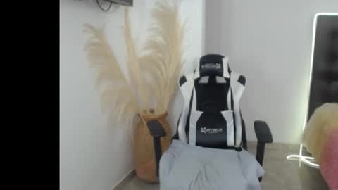 Snapshot of samy_vsn chatting on 10-19-25, 06:41 samy_vsn online show from 10-19-25, 06:41