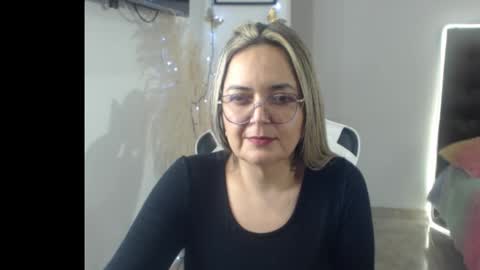 Snapshot of samy_vsn chatting on 12-03-25, 02:30 samy_vsn online show from 12-03-25, 02:30