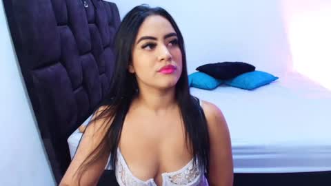 Snapshot of samyrosss6 chatting on 02-10-25, 11:13 Samy online show from 02-10-25, 11:13