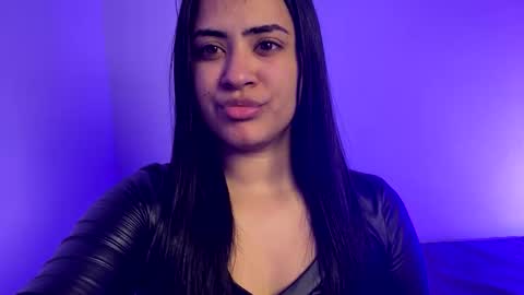 Snapshot of samyrosss6 chatting on 09-26-25, 11:42 Samy online show from 09-26-25, 11:42