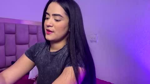 Snapshot of samyrosss6 chatting on 10-16-25, 11:39 Samy online show from 10-16-25, 11:39