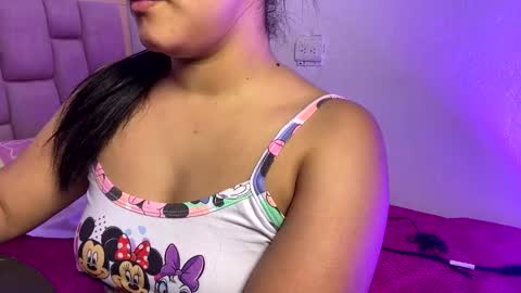 Snapshot of samyrosss6 chatting on 11-12-25, 10:52 Samy online show from 11-12-25, 10:52