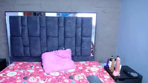 Sanabeltits202cl online show from 12-23-25, 04:21