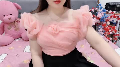 sanami_sian_ online show from 04-18-26, 02:32