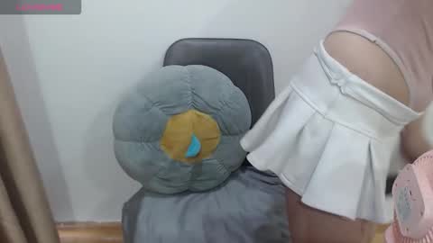 Snapshot of sanatokii chatting on 10-18-25, 02:14 Sana online show from 10-18-25, 02:14