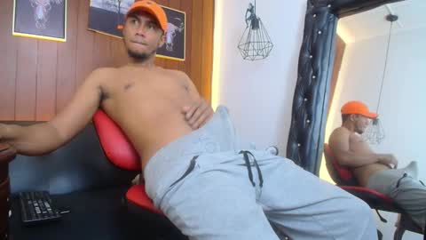 Snapshot of sander_ath chatting on 10-08-25, 04:26 Sander online show from 10-08-25, 04:26