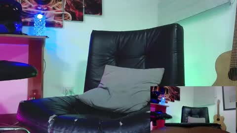 Snapshot of sander_ath chatting on 12-04-25, 10:07 Sander online show from 12-04-25, 10:07