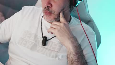 Sanders online show from 02-23-25, 03:45