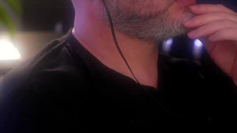 Sanders online show from 10-03-25, 05:15