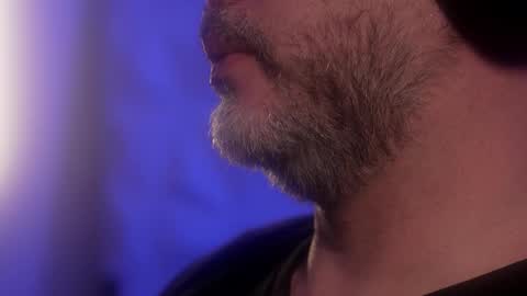 Sanders online show from 10-17-25, 02:15