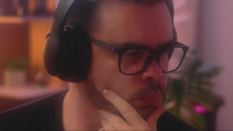 Snapshot of sanders_white chatting on 01-11-26, 06:13 Sanders online show from 01-11-26, 06:13