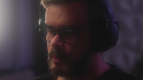 Snapshot of sanders_white chatting on 02-05-26, 05:34 Sanders online show from 02-05-26, 05:34