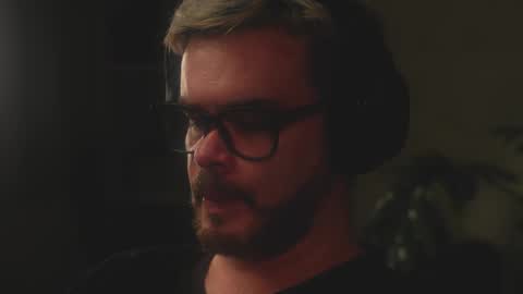 Snapshot of sanders_white chatting on 02-12-26, 03:12 Sanders online show from 02-12-26, 03:12