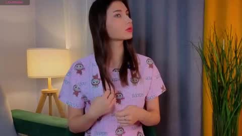 Isabel but you can call me Bella online show from 11-24-25, 01:27