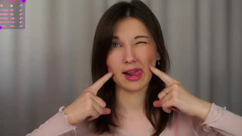 Snapshot of sandili chatting on 06-02-26, 04:36 Isabel but you can call me Bella online show from 06-02-26, 04:36