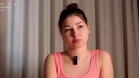 Snapshot of sandiule chatting on 02-17-26, 01:35 Emma online show from 02-17-26, 01:35