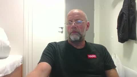 Snapshot of sandnesrune523 chatting on 09-21-25, 10:39 sandnesrune523 online show from 09-21-25, 10:39