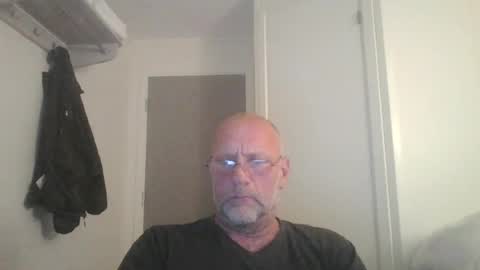 sandnesrune523 online show from 06-17-26, 05:58