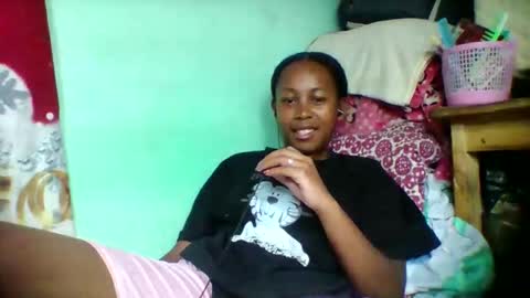 Snapshot of sandra1253099 chatting on 10-28-25, 07:27 sandra1253099 online show from 10-28-25, 07:27