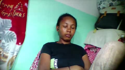 Snapshot of sandra1253099 chatting on 10-29-25, 07:37 sandra1253099 online show from 10-29-25, 07:37