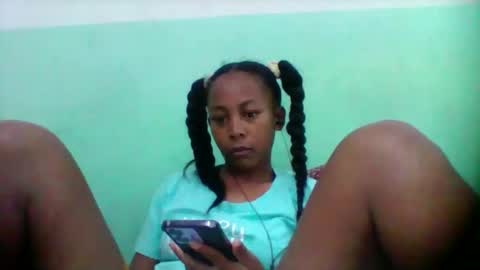 Snapshot of sandra1253099 chatting on 11-05-25, 06:30 sandra1253099 online show from 11-05-25, 06:30