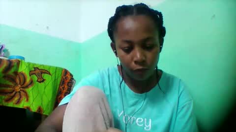 Snapshot of sandra1253099 chatting on 11-11-25, 06:19 sandra1253099 online show from 11-11-25, 06:19