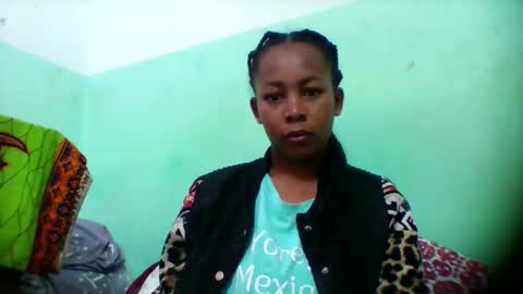 Snapshot of sandra1253099 chatting on 11-12-25, 06:36 sandra1253099 online show from 11-12-25, 06:36