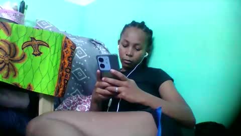 Snapshot of sandra1253099 chatting on 11-22-25, 06:40 sandra1253099 online show from 11-22-25, 06:40