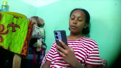 Snapshot of sandra1253099 chatting on 12-01-25, 06:40 sandra1253099 online show from 12-01-25, 06:40