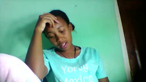 sandra1253099 online show from 04-22-26, 06:27