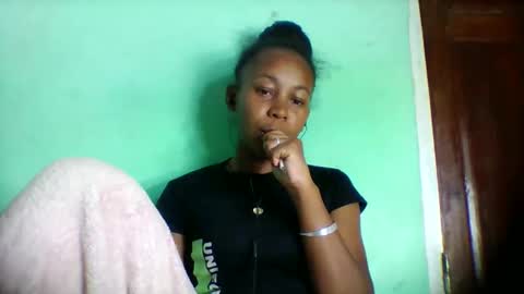 sandra1253099 online show from 04-24-26, 07:22