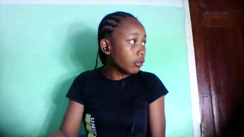 sandra1253099 online show from 04-25-26, 06:05