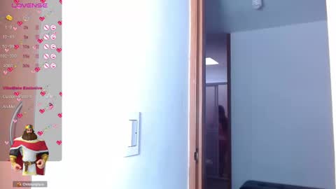 Snapshot of sandra_20_ chatting on 02-25-25, 07:58 SANDRA online show from 02-25-25, 07:58