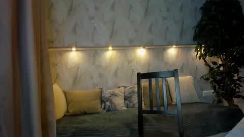 Sandra online show from 11-28-25, 01:19