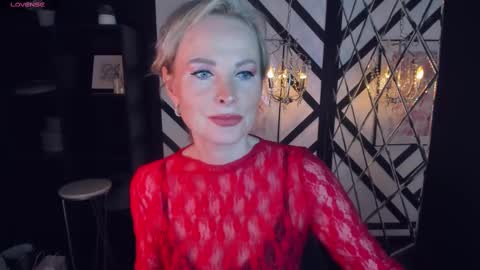 Snapshot of sandra_kind chatting on 02-15-25, 06:02 Sandra online show from 02-15-25, 06:02