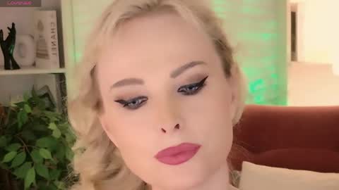 Snapshot of sandra_kind chatting on 06-07-26, 05:11 Sandra online show from 06-07-26, 05:11