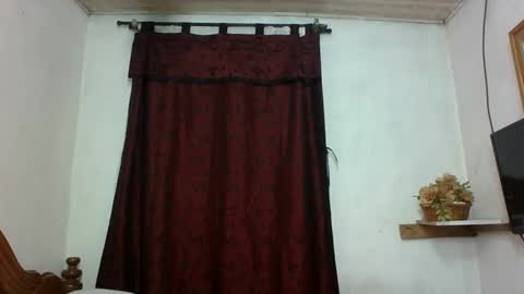 Snapshot of sandra_milly chatting on 12-02-25, 05:57 sandra online show from 12-02-25, 05:57