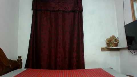 Snapshot of sandra_milly chatting on 12-04-25, 06:34 sandra online show from 12-04-25, 06:34