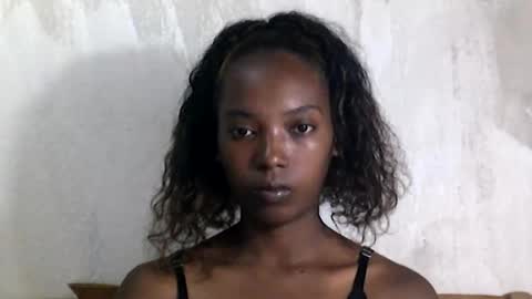 sandrine718 online show from 04-10-26, 07:46