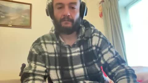 Snapshot of sandroanderson chatting on 09-28-25, 10:31 Sandro Andersom online show from 09-28-25, 10:31