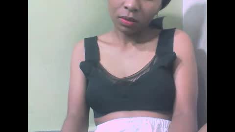 sandy735579 online show from 02-11-26, 06:02