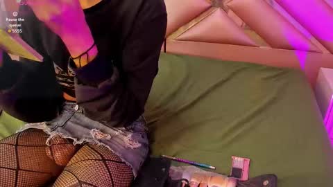 Sandy Houston  online show from 02-13-26, 10:06