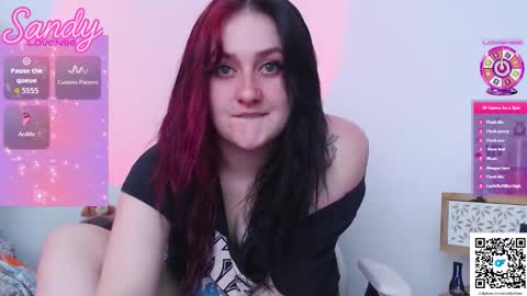 Snapshot of sandyprinss chatting on 12-16-25, 02:00 Sandy Prinss online show from 12-16-25, 02:00