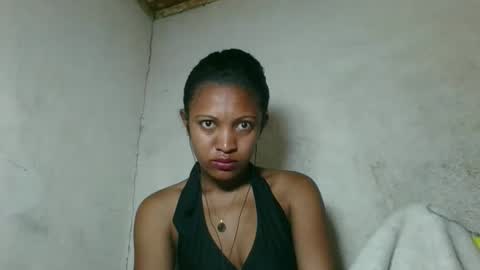 Snapshot of sanelie09 chatting on 01-07-26, 04:37 sanelie09 online show from 01-07-26, 04:37