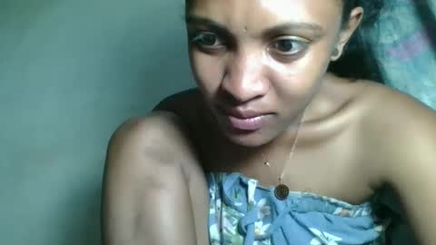 Snapshot of sanelie09 chatting on 01-07-26, 07:27 sanelie09 online show from 01-07-26, 07:27