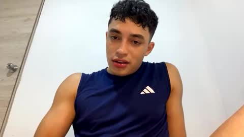 Snapshot of santi36rt chatting on 05-27-26, 11:46 santi36rt online show from 05-27-26, 11:46