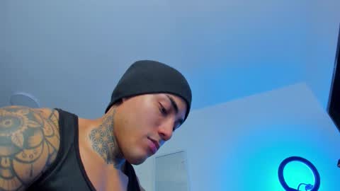 Snapshot of santi__ferrer chatting on 11-20-25, 02:12 Santi Ferrer online show from 11-20-25, 02:12