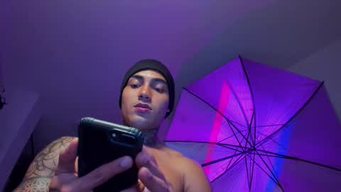 Snapshot of santi__ferrer chatting on 12-03-25, 01:57 Santi Ferrer online show from 12-03-25, 01:57