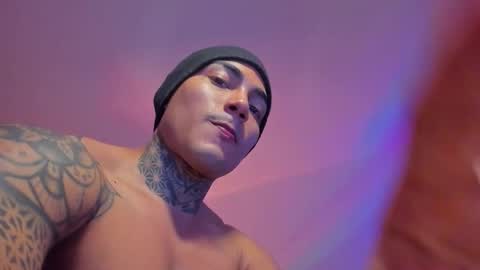 Snapshot of santi__ferrer chatting on 12-21-25, 01:57 Santi Ferrer online show from 12-21-25, 01:57